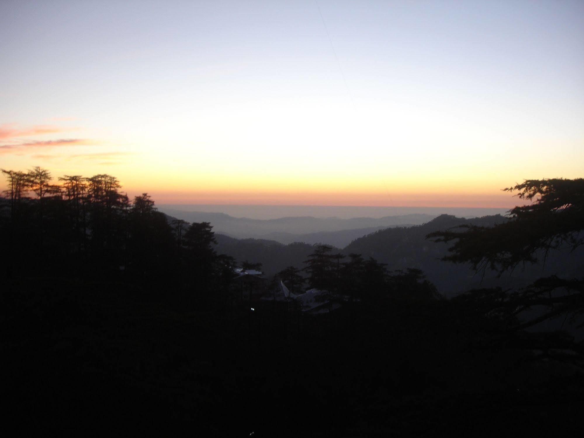 Honeymoon Inn Shimla Exterior photo