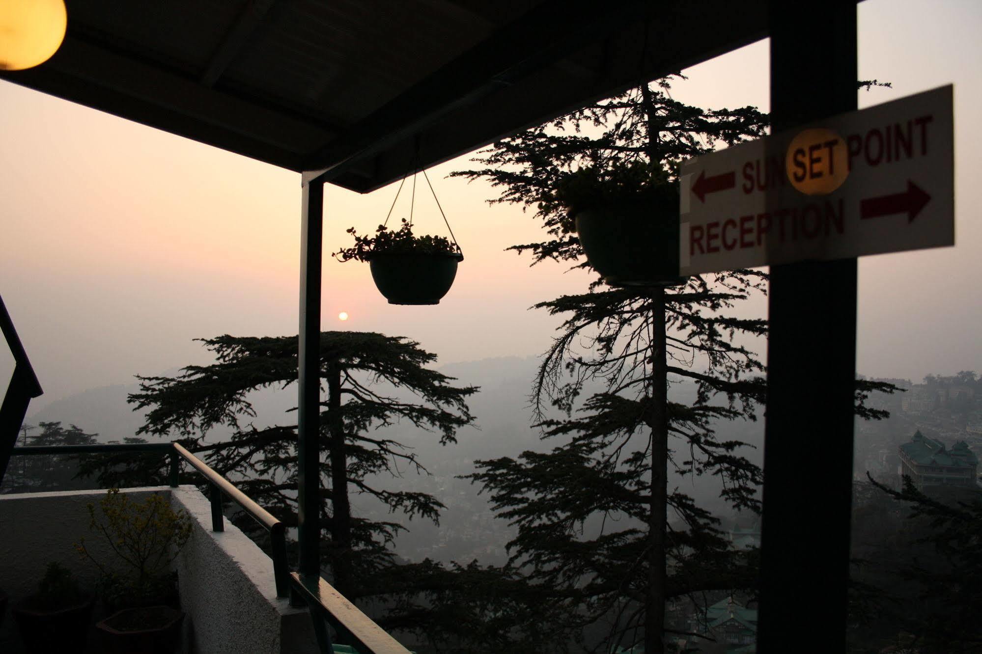 Honeymoon Inn Shimla Exterior photo